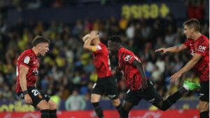 Amath N'Diaye celebra el tanto logrado en el Ciutat de Val&egrave;ncia