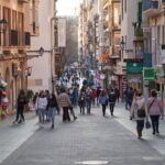 palma-gente-calle-poblacion
