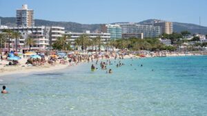 Magaluf - agua - mar - playas - verano - calor - turistas