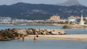 playa catedral palma turistas