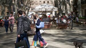 turistas-mascarilla-palma