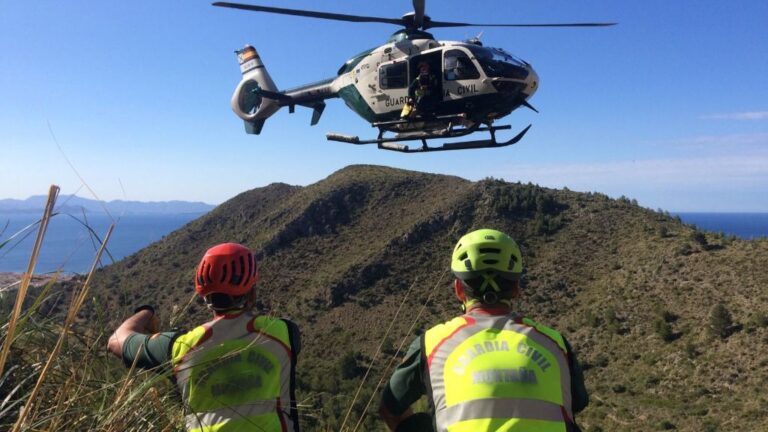 helicoptero guardia civil rescate