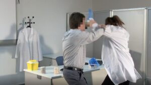 agresi&oacute;n sanitarios