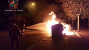 Incendio contenedores Palma
