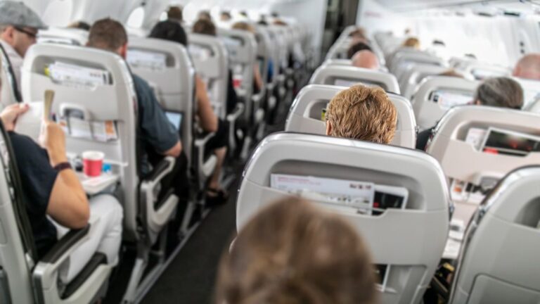 pasajeros avión