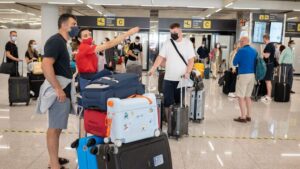 turistas britanicos aeropuerto coronavirus