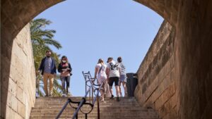 turistas-mascarilla-palma-seu