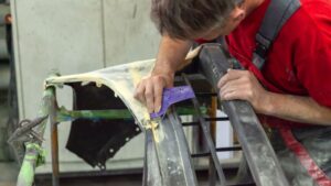 trabajador autonomo taller coches