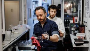 Foto de archivo: Camarero