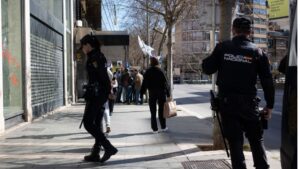 Policia Nacional Patrullando Avenidas