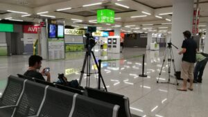 periodistas aeropuerto plan piloto