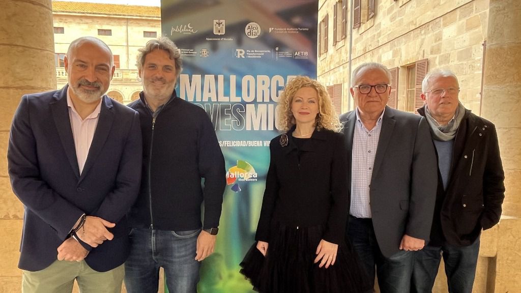 andreu serra mallorca love mice