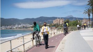 playa-can-pere-antoni-mascarilla-sol-buen-tiempo-bici