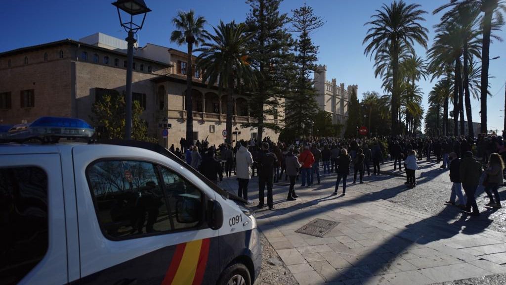 protesta restaurantes consolat enero 2021