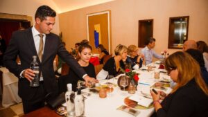 camarero-turismo-empleo