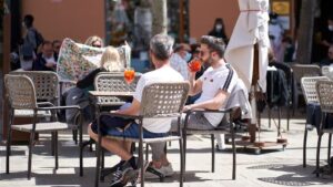 terraza-palma-turistas