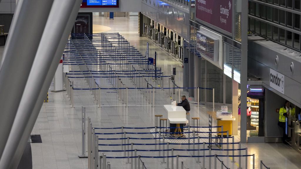 Aeropuerto de Dusseldorf vacío por la huelga