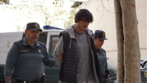 Momento de la puesta a disposici&oacute;n judicial del conductor brit&aacute;nico detenido en Magaluf tras atropellar a dos turistas