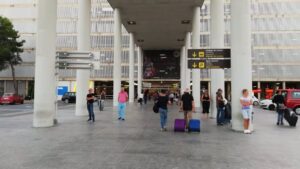 Pasajeros en el aeropuerto de Son Sant Joan