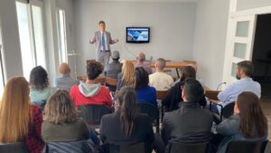 Un momento de la inauguraci&oacute;n del centro social Bona Gent, en la zona mar&iacute;tima de Valencia