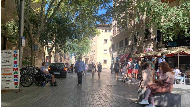 mascarilla gente calle