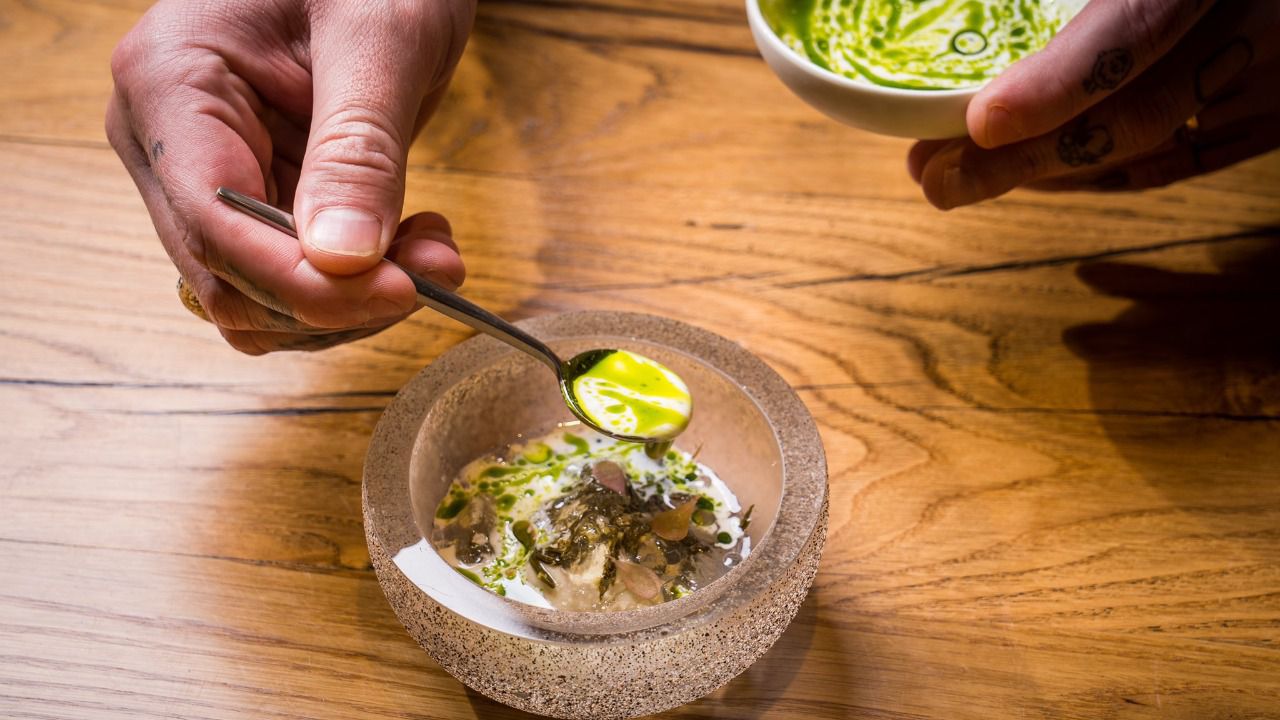 Plato elaborado en el restaurante Amelia, en San Sebasti&aacute;n