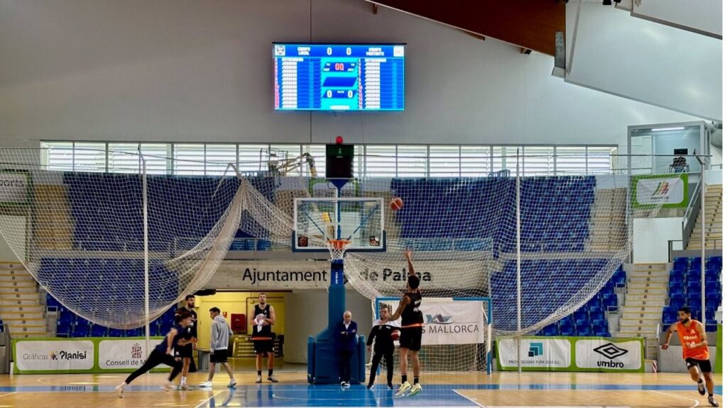 Imagen de uno de los videomarcadores instalados en el pabellón municipal de Son Moix