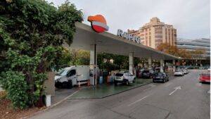 gasolinera-entrada-avenidas