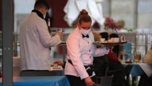 bar camarero hosteleria restaurante