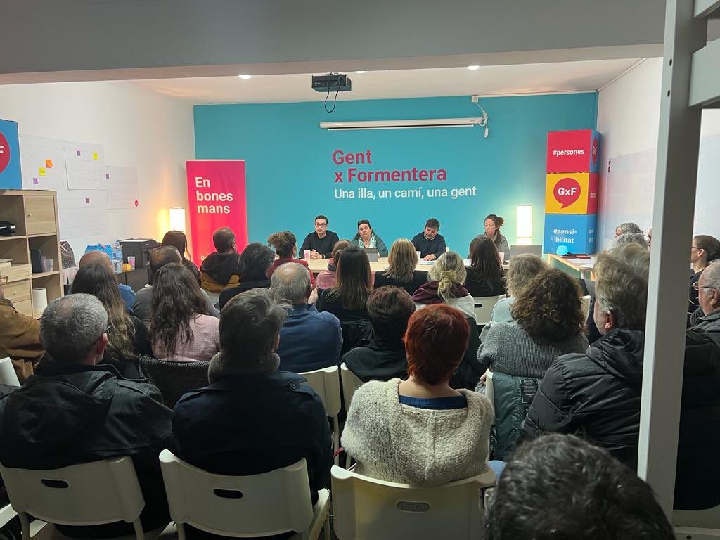 Imagen de una asamblea celebrada por la formación Gent per Formentera