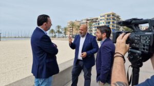 Jaime Mart&iacute;nez Llabr&eacute;s y Javier Bonet, en Platja de Palma