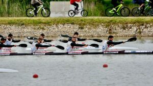Equipo del K4 500 masculino, del que forma parte Marcus Cooper, durante el campeonato del mundo que se desarrolla en Szeged (Hungr&iacute;a)