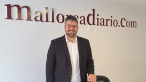 lluis apesteguia mes