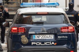Polic&iacute;a Nacional en Son Goleu