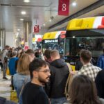 Usuarios, en la estación central del TIB, en Palma