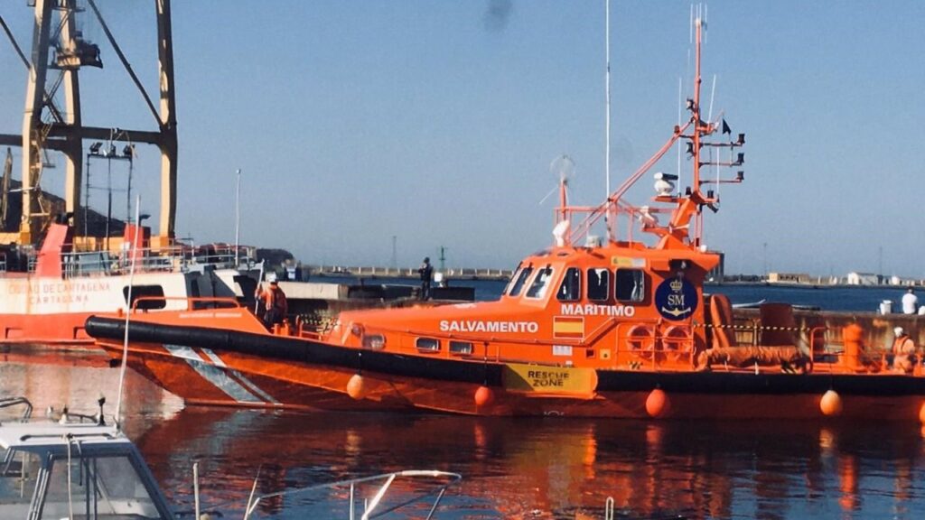 Imagen de la embarcación Salvamar Mimosa, perteneciente a la flota de Salvamento Marítimo