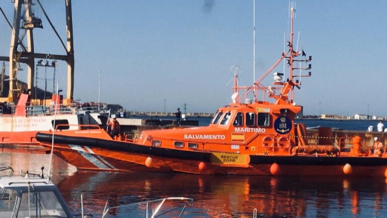 Imagen de la embarcación Salvamar Mimosa, perteneciente a la flota de Salvamento Marítimo