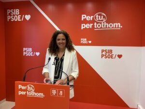 Catalina Cladera, tras la reuni&oacute;n de la comisi&oacute;n ejecutiva de los socialistas de Mallorca que ha analizado los resultados del 28M