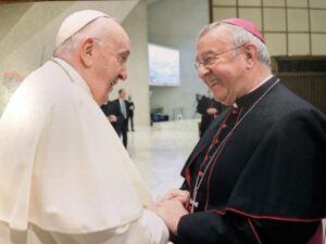 El Papa Francisco, con el oblispo de Mallorca, Sebasti&agrave; Taltavull