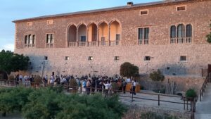 www.mallorcadiario.com_galerias-noticias_galerias_596251_medicos-son-marroig_3_