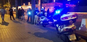www.mallorcadiario.com_galerias-noticias_galerias_596754_playadepalmapoliciaborrachos_5_