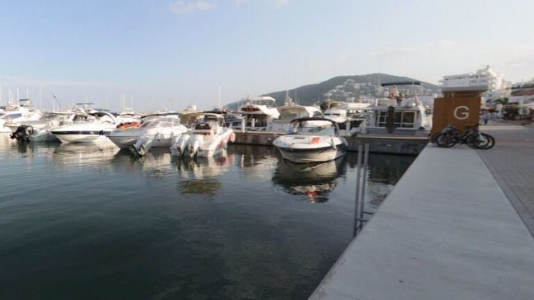 Puerto Santa Eularia Ibiza