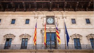 Ayuntamiento de Palma a las 12