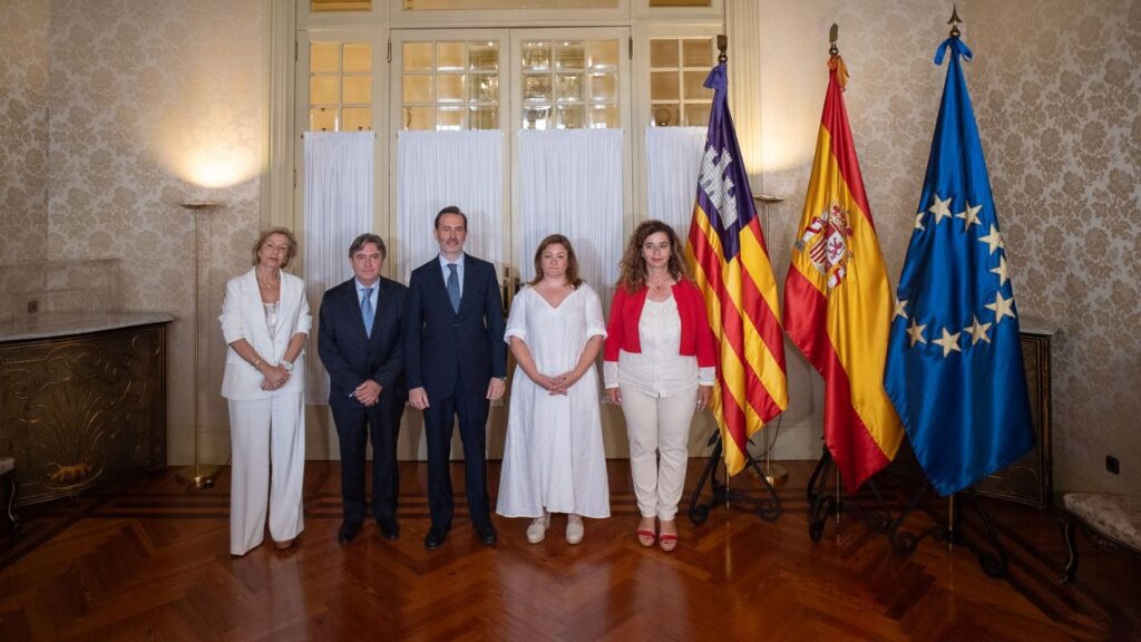 Constitución de mesa en el Parlament