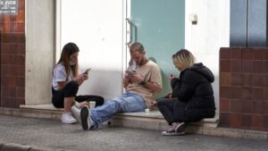 jovenes-sin-mascarilla