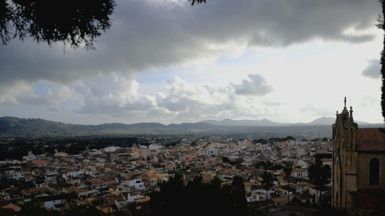 Tiempo variable este fin de semana en Mallorca con las miradas puestas, sobre todo, en el domingo, ya que se celebra el Diumenge de l'&Agrave;ngel