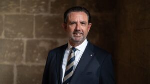 Conseller de Empresa, Empleo y Energ&iacute;a: Alejandro S&aacute;enz de San Pedro Garc&iacute;a.