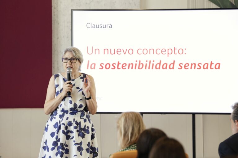 Carmen Riu en la presentación de resultados.