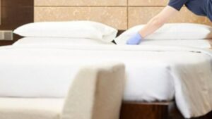 kelly camarera de piso