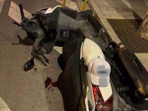 Imagen de c&oacute;mo qued&oacute; la moto tras el accidente.